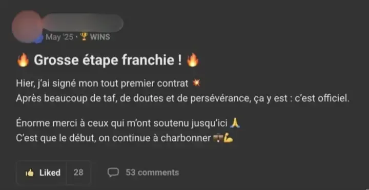 Publication d'un membre dans le salon WINS, mai 2025 : « Grosse étape franchie ! Hier, j'ai signé mon tout premier contrat », 28 mentions j'aime et 53 commentaires.